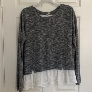 Alya sweater with lace hem size M